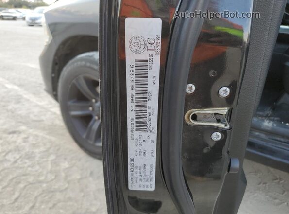 1C6RR7UT3JS197656 2018 RAM 1500 Черный 