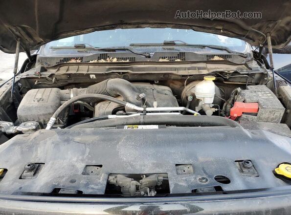 1C6RR7UT3JS197656 2018 RAM 1500 Черный 