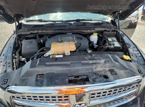 1C6RR7VM1JS292255 2018 RAM 1500 Black Rear interior view