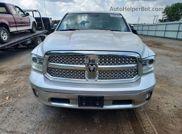 1C6RR7VM3JS258379 2018 RAM 1500 Silver Вид спереду