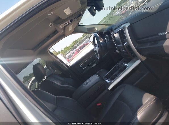 1C6RR7VT5JS250887 2018 RAM 1500 White წინა სალონის ხედი