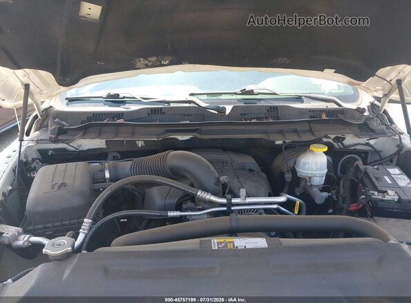 1C6RR7VT5JS250887 2018 RAM 1500 White უკანა ხედი