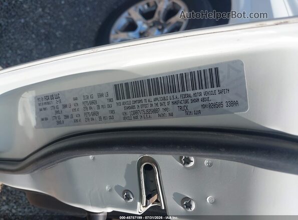 1C6RR7VT5JS250887 2018 RAM 1500 White ძრავის განყოფილების ხედი