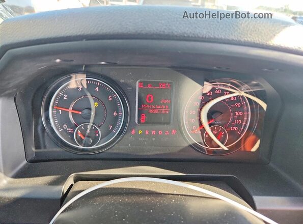 1C6RR7XT0PS564436 2023 RAM 1500 Black ხელსაწყოთა პანელის ხედი