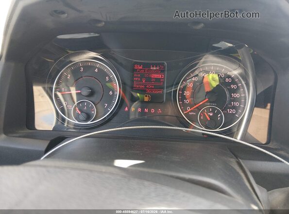 1C6RR7XT3HS807190 2017 RAM 1500 Белый Вид задних сидений