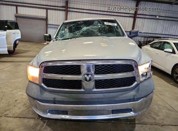 1C6RR7XT3JS187317 2018 RAM 1500 Silver წინა ხედი