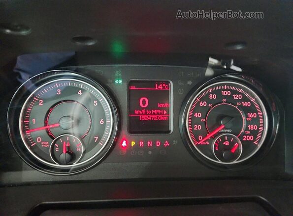 1C6RR7XT9MS551230 2021 RAM 1500 Black ხელსაწყოთა პანელის ხედი