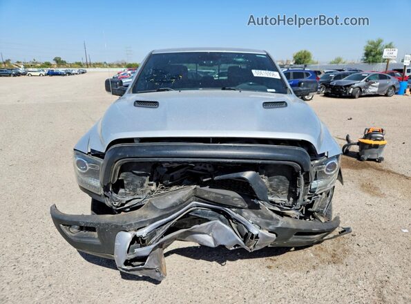 1C6RR7YT0GS106152 2016 RAM 1500 Серебряный Вид спереди
