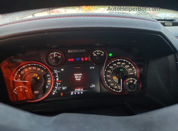 1C6RR7YT2HS588561 2017 RAM 1500 Gray Widok zestawu wskaźników