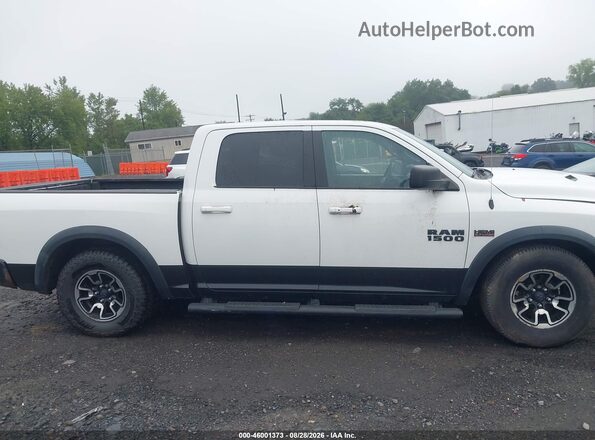 1C6RR7YT3HS604279 2017 RAM 1500 Белый Вид задней части салона
