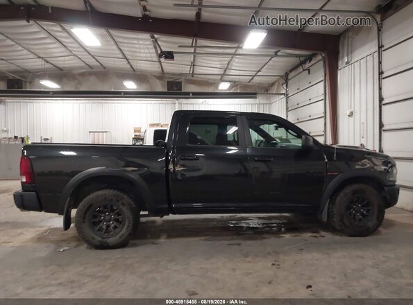 1C6RR7YT8HS830883 2017 RAM 1500 Black Widok wnętrza z tyłu