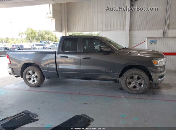 1C6RREBG4MN575089 2021 RAM 1500 Gray Rear interior view
