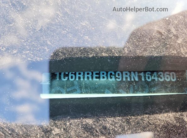 1C6RREBG9RN164360 2024 RAM 1500 White Engine compartment view