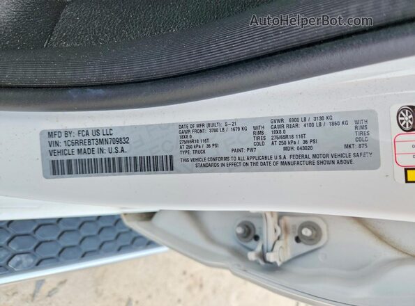 1C6RREBT3MN709832 2021 RAM 1500 White Вид підкапотного простору