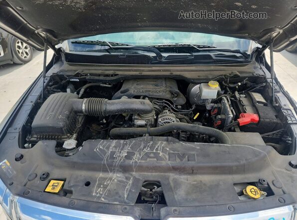 1C6RREBT3NN195983 2022 RAM 1500 Gray Вид задньої частини салону