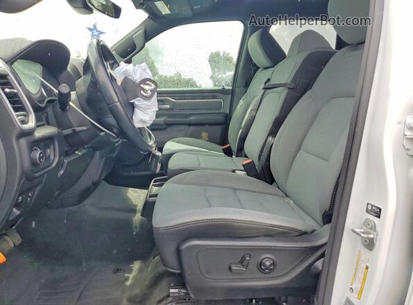 1C6RREBT6MN808001 2021 RAM 1500 White Front interior view