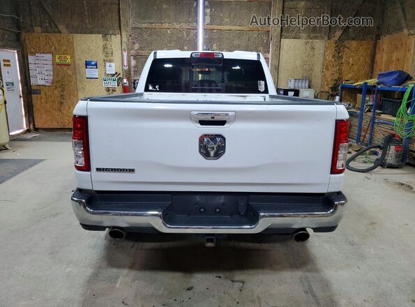 1C6RREBT9KN813402 2019 RAM 1500 White Հետևի տեսք