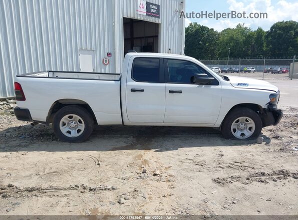 1C6RRECT2PN633300 2023 RAM 1500 Белый Вид задней части салона