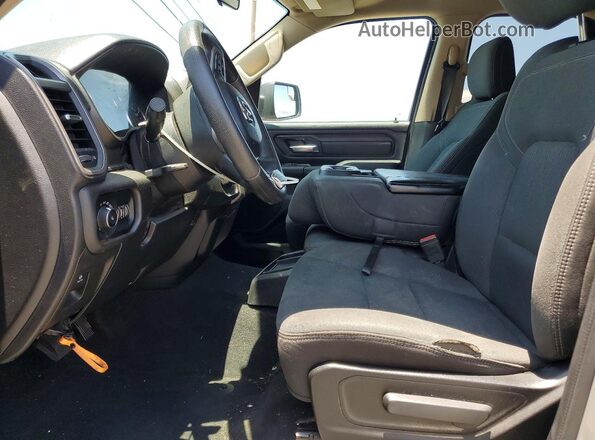 1C6RRECT5KN737904 2019 RAM 1500 Silver Front interior view