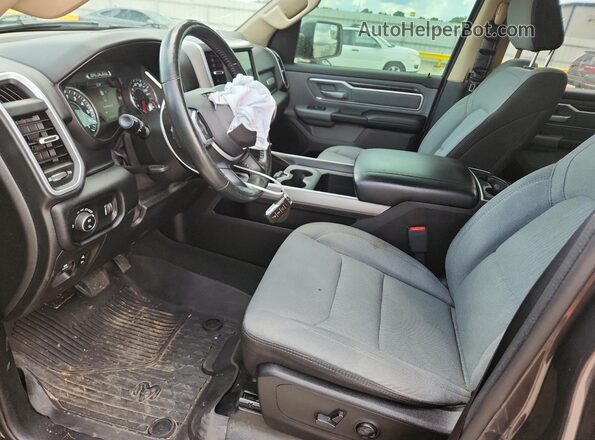 1C6RREFGXLN250925 2020 RAM 1500 Серый Вид салона спереди