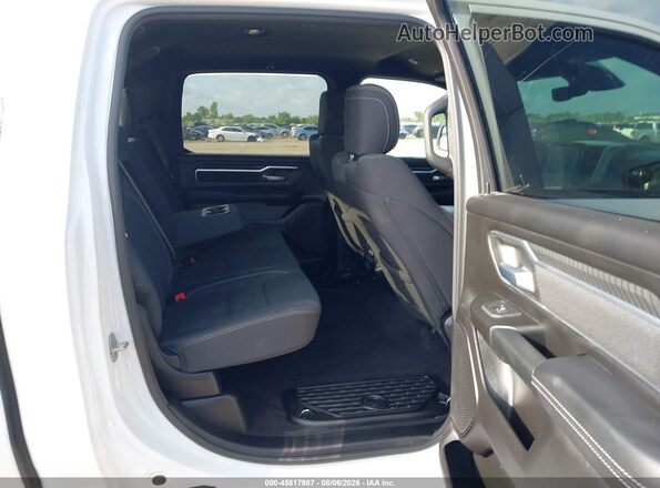 1C6RREFP0SN608483 2025 RAM 1500 White VIN კოდის სტიკერის ხედი