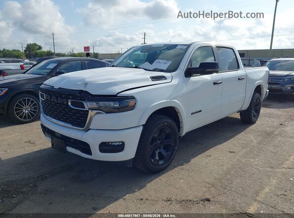 1C6RREFP0SN608483 2025 RAM 1500 White წინა მარცხენა ხედი სამი მეოთხედიდან