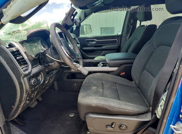 1C6RREFP8SN718116 2025 RAM 1500 Blue Vista interior delantera