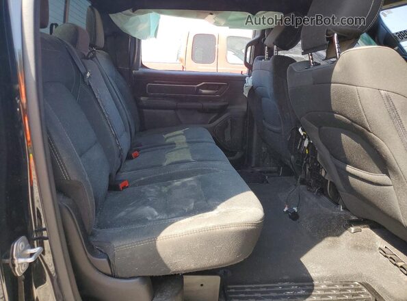 1C6RREFT0NN261335 2022 RAM 1500 Черный Вид задних сидений