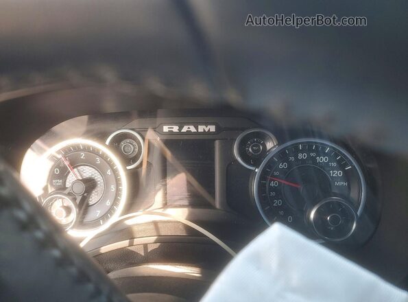 1C6RREFT1LN146188 2020 RAM 1500 Blue ხელსაწყოთა პანელის ხედი