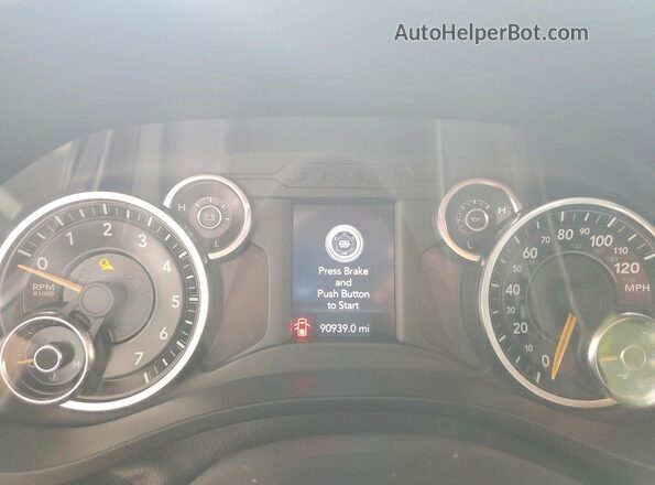 1C6RREFT4KN879754 2019 RAM 1500 Gray Widok zestawu wskaźników