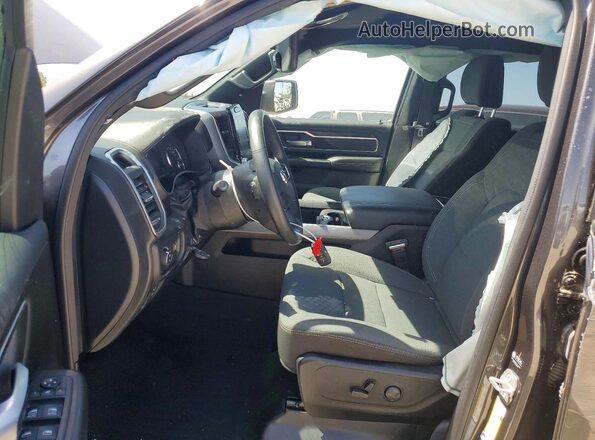 1C6RREFT4RN179355 2024 RAM 1500 Black Vista interior delantera