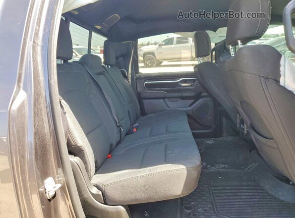 1C6RREFT4RN179355 2024 RAM 1500 Black Vista de los asientos traseros