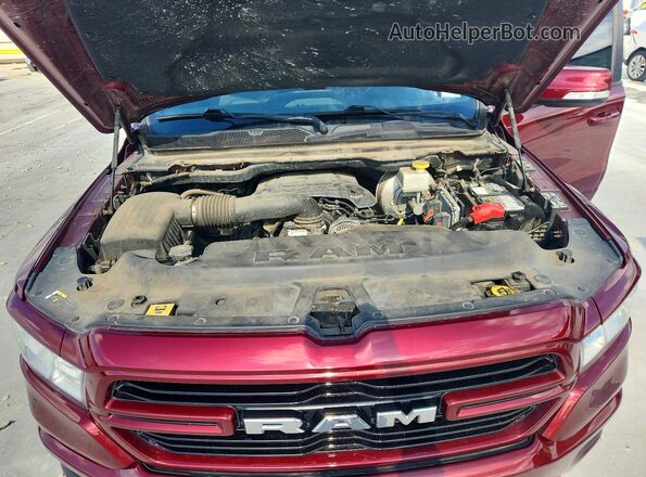 1C6RREFT5LN237965 2020 RAM 1500 Красный Вид задней части салона