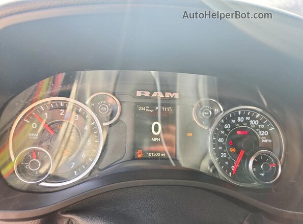 1C6RREFT5LN237965 2020 RAM 1500 Красный Вид щитка приборов