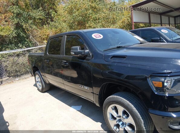 1C6RREFT5MN630012 2021 RAM 1500 Black Widok wnętrza z tyłu
