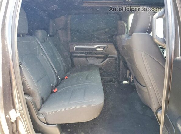 1C6RREFT7LN185867 2020 RAM 1500 Gray Rear interior view