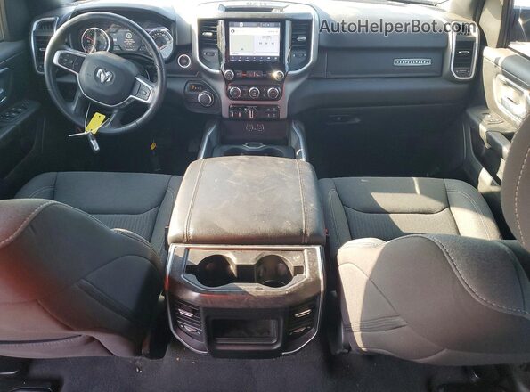 1C6RREFT7NN337388 2022 RAM 1500 Белый Вид панели приборов