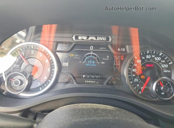 1C6RREFT8MN690317 2021 RAM 1500 Silver Vista del cuadro de instrumentos