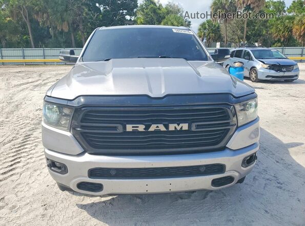 1C6RREFT8MN690317 2021 RAM 1500 Silver Vista frontal