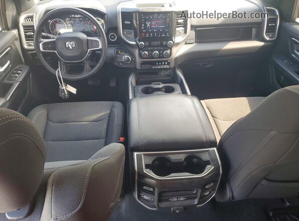 1C6RREFT8MN690317 2021 RAM 1500 Silver Vista del salpicadero