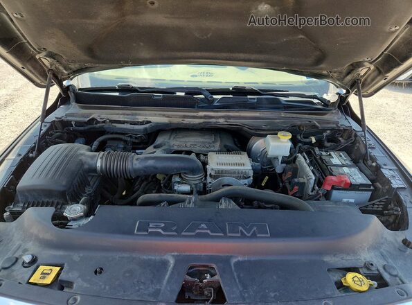 1C6RREHT5KN894020 2019 RAM 1500 Black Widok wnętrza z tyłu