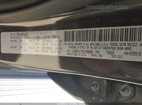 1C6RREHT7KN768886 2019 RAM 1500 Gray Vista del compartimento del motor