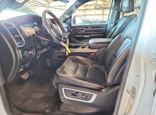 1C6RREJM0LN246458 2020 RAM 1500 Белый Вид салона спереди