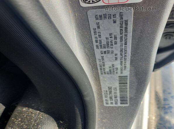 1C6RREJT3MN673822 2021 RAM 1500 Gray Engine compartment view