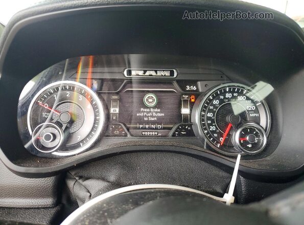 1C6RREJT6MN532808 2021 RAM 1500 Черный Вид щитка приборов