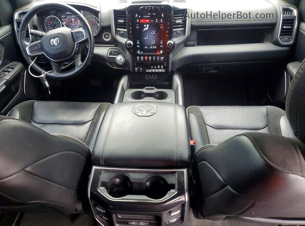 1C6RREJT7MN610156 2021 RAM 1500 Бордовый Вид панели приборов
