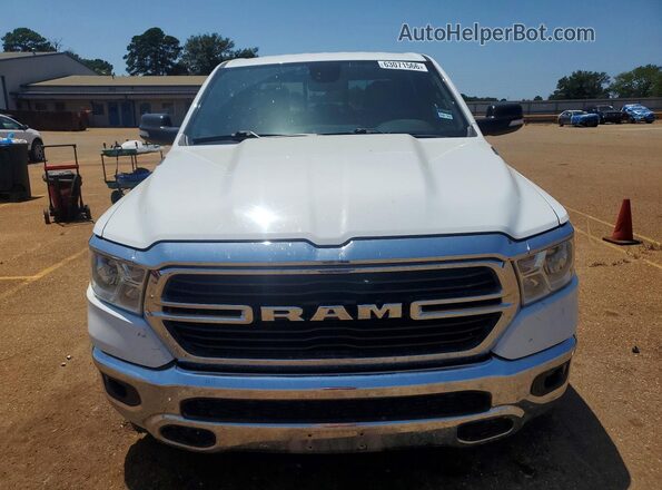 1C6RREMT8MN750115 2021 RAM 1500 White Front view