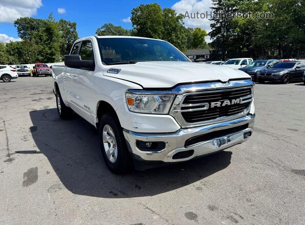 1C6RRFBG3MN738255 2021 RAM 1500 Белый Вид панели приборов