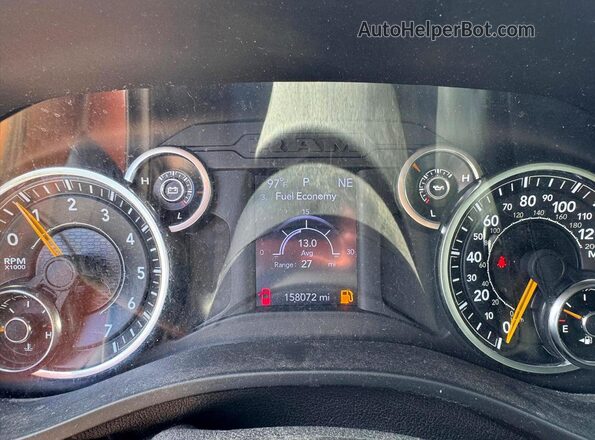 1C6RRFBG3MN738255 2021 RAM 1500 Белый Вид щитка приборов