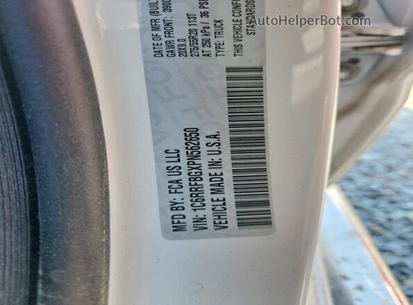 1C6RRFBGXPN562650 2023 RAM 1500 White Vista de la etiqueta del VIN